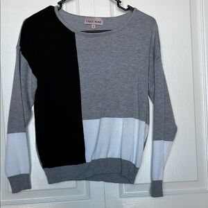 Carol Rose Women's Sweater - Black, Gray, and White